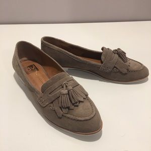 Dolce Vita Grey/Taupe Suede Flats/Loafers